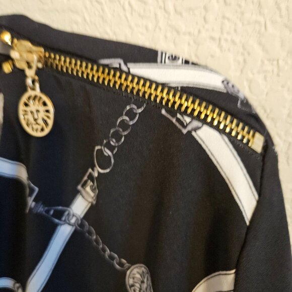 Anne Klein Woman SZ L Bit and Chain Print Knit Blouse Zipper Shoulder Scoop Neck - Picture 3 of 8